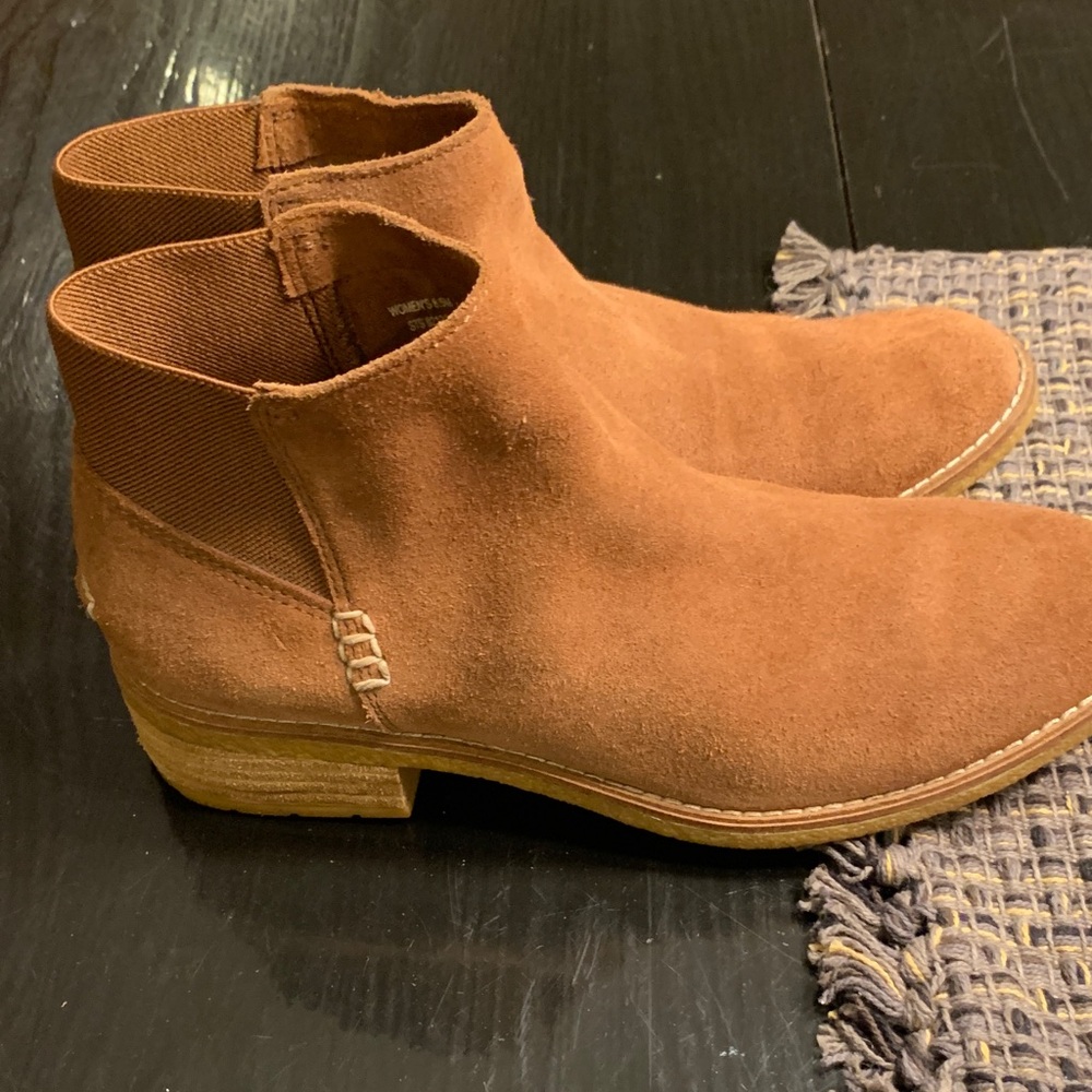 Suede ankle boots
